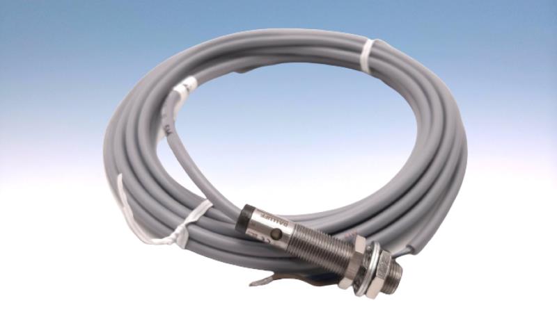 BALLUFF BES-516-329-BO-C