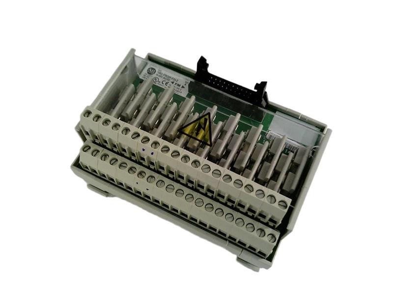 ALLEN BRADLEY 1492-IFM20F-F24-2
