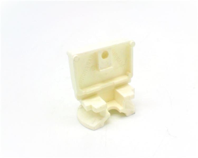 TE CONNECTIVITY P0630