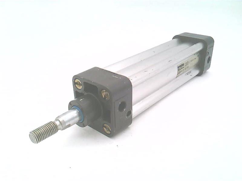 C41M-32-12-100 by PARKER