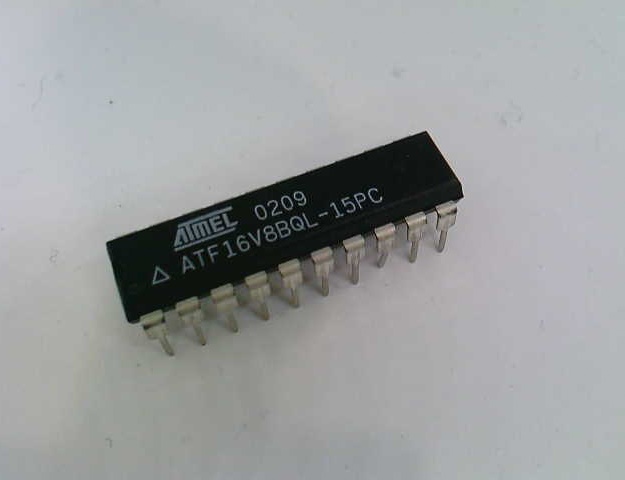 ATF16V8BQL15PC by ATMEL