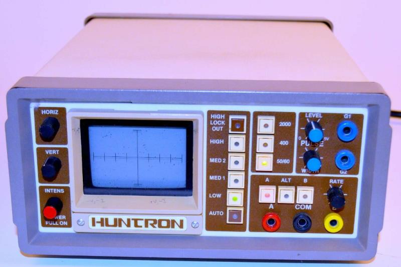 HUNTRON TRACKER-2000