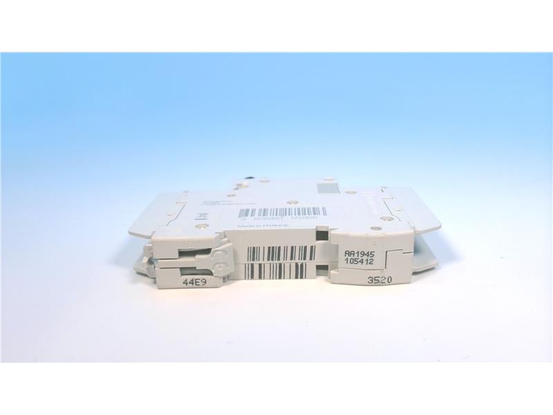 SCHNEIDER ELECTRIC M9F43105