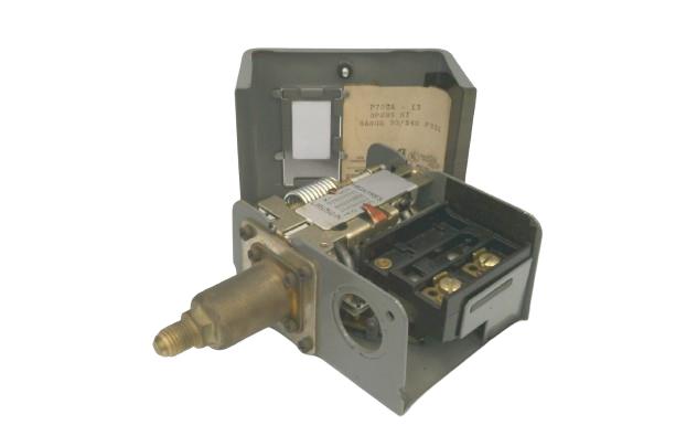 JOHNSON CONTROLS P70CA-13