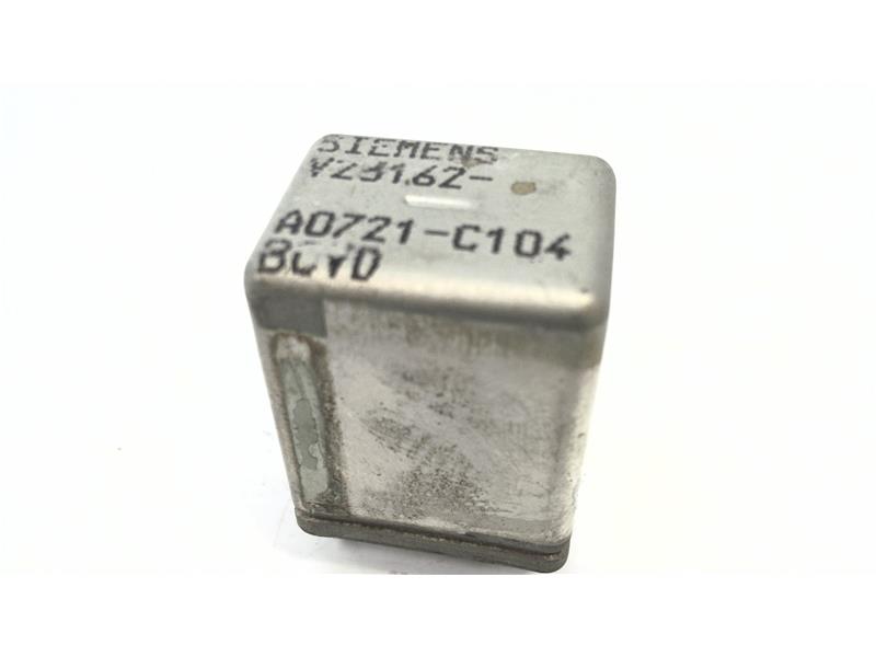 SIEMENS V23162-A0721-C104