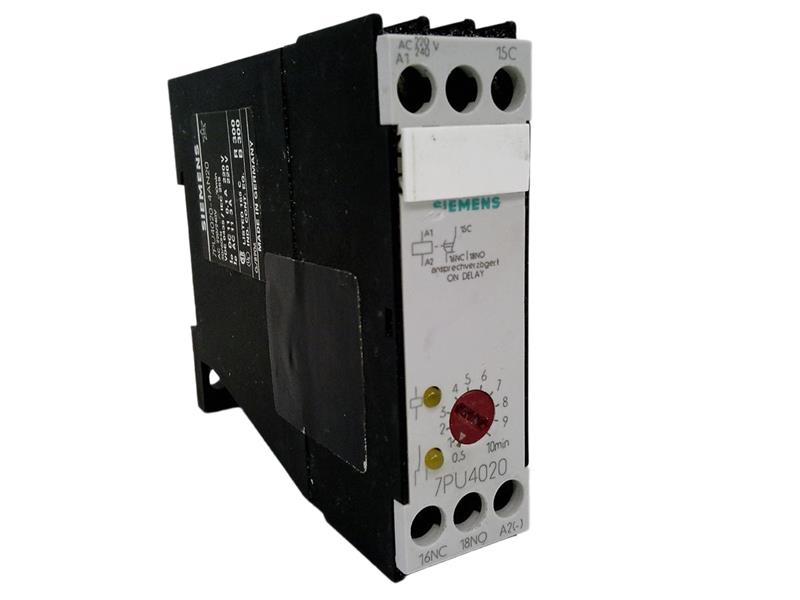 7PU4020-4AN20 by SIEMENS
