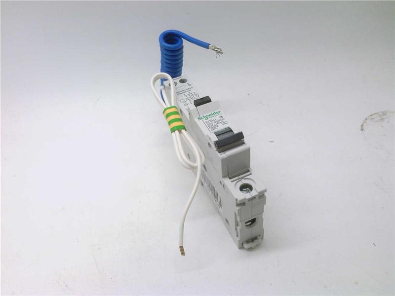 SCHNEIDER ELECTRIC DOM32B6R30