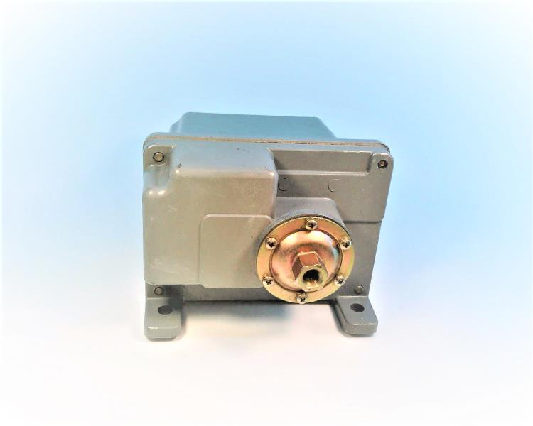 SCHNEIDER ELECTRIC 9013-GSW2