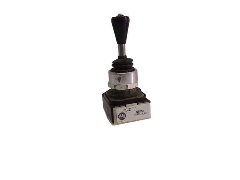 ALLEN BRADLEY 800T-T2M