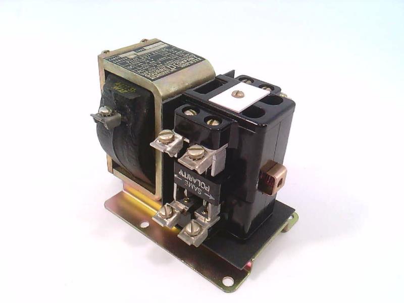 SCHNEIDER ELECTRIC 7001-DO22-24VDC