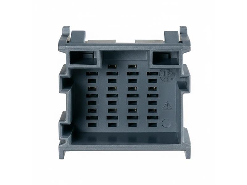 TE CONNECTIVITY 1-967629-4