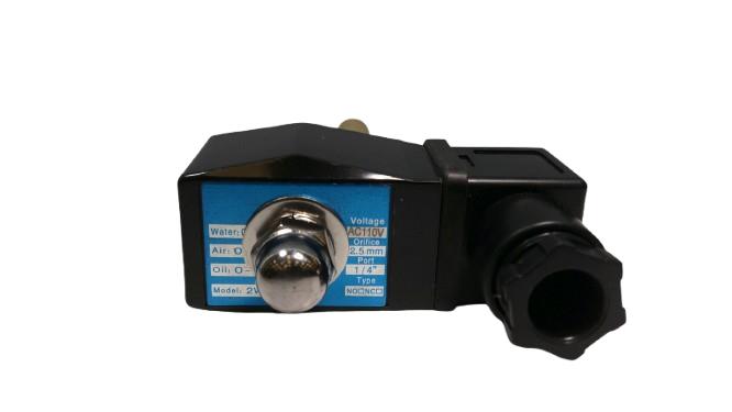 HAK FLUID POWER EQUIPMENT 2W025-08 (110V)