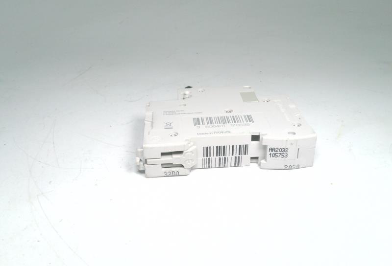 SCHNEIDER ELECTRIC M9F52102