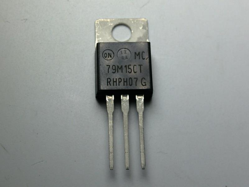 ON SEMICONDUCTOR MC79M15CT