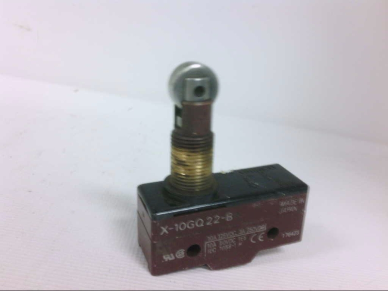 OMRON X-10GQ22-B