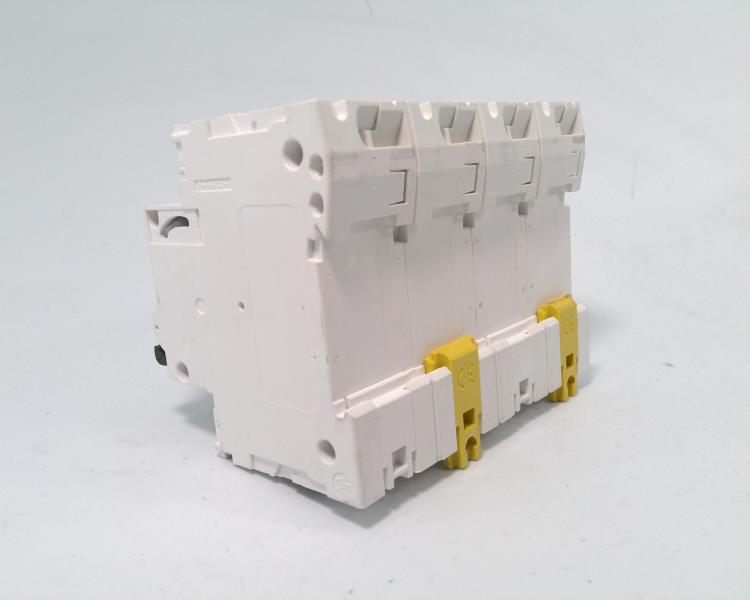 SCHNEIDER ELECTRIC A9N18392