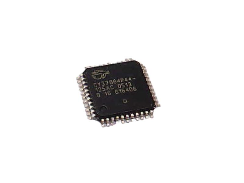 INFINEON CY37064P44-125AC