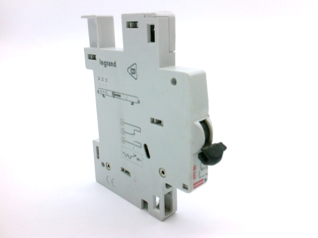 LEGRAND 073 50