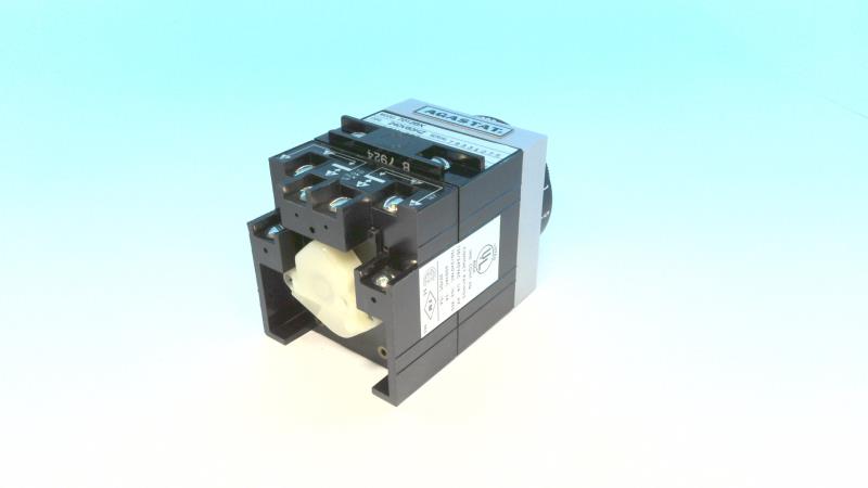 TE CONNECTIVITY 7012BK