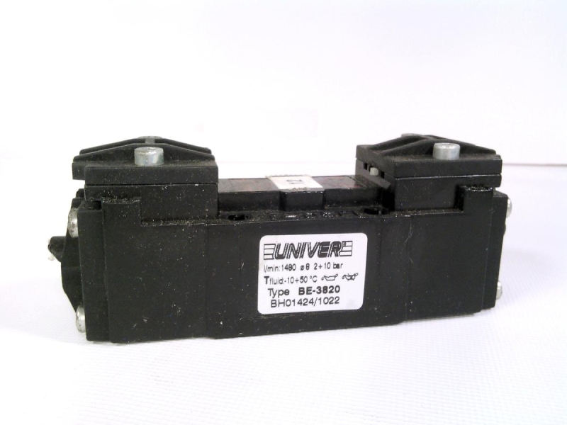 UNIVER GROUP BE-3820