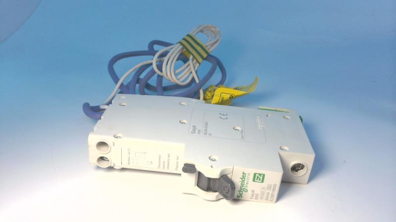SCHNEIDER ELECTRIC EZ9D16850
