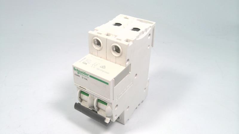 SCHNEIDER ELECTRIC A9F45210