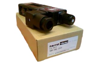 5BR-08E-20S4 by PARKER