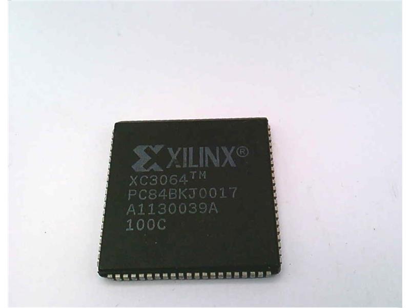 XILINX XC3064-100PC84C