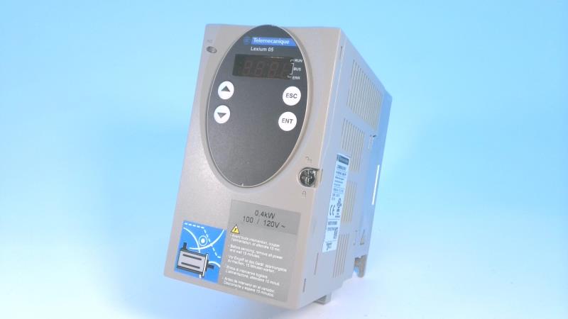 SCHNEIDER ELECTRIC LXM05AD10F1