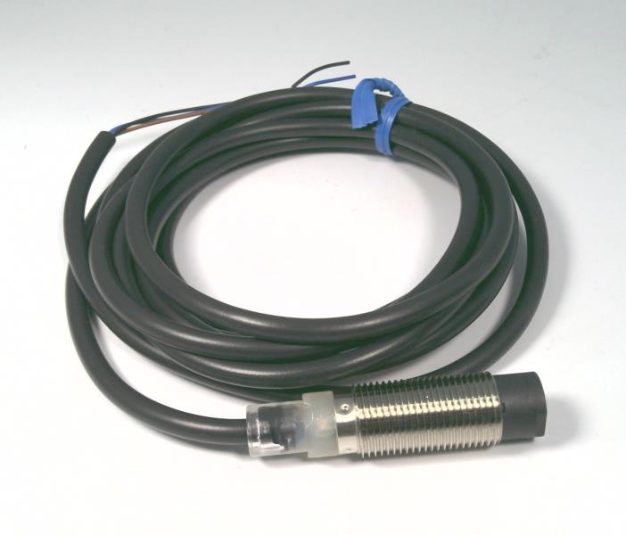 OMRON E2B-M12KN08-WP-B1 2M