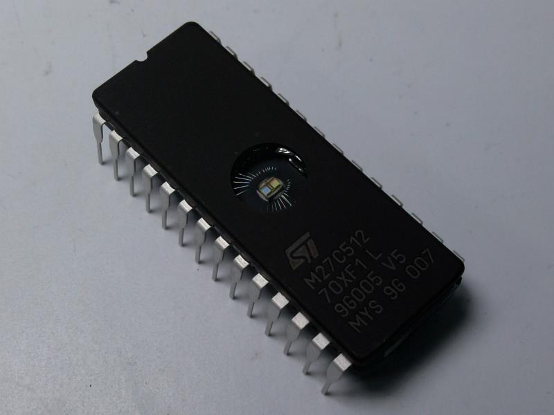 ST MICRO M27C512-70XF1