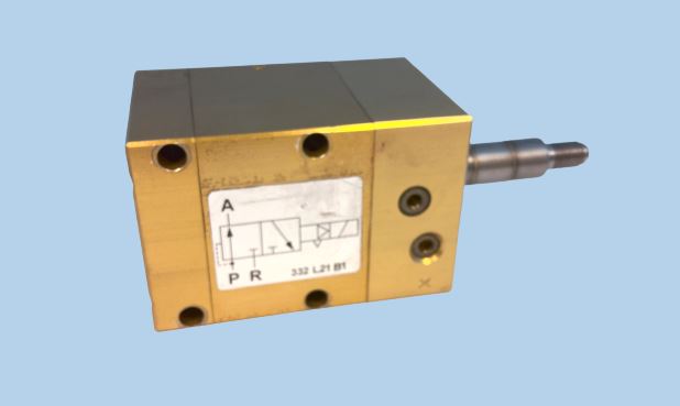 332 L21 B1 by PARKER