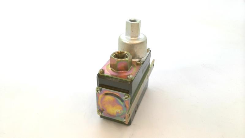 SCHNEIDER ELECTRIC 9012-FLG1S4