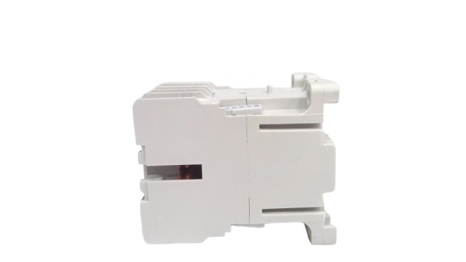 EATON CORPORATION CE9A01A