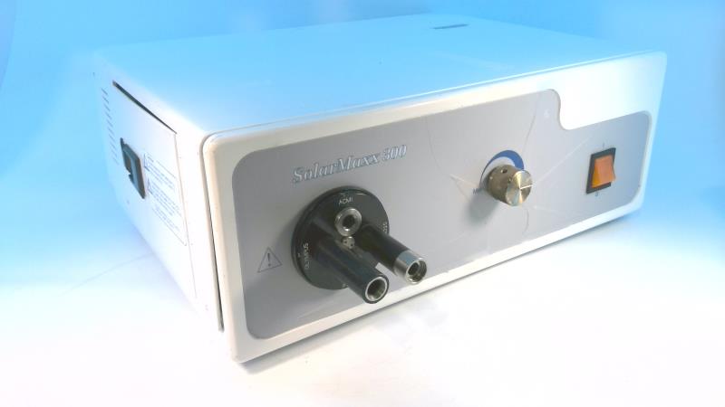 SUNOPTIC SURGICAL SOLARMAXX 300