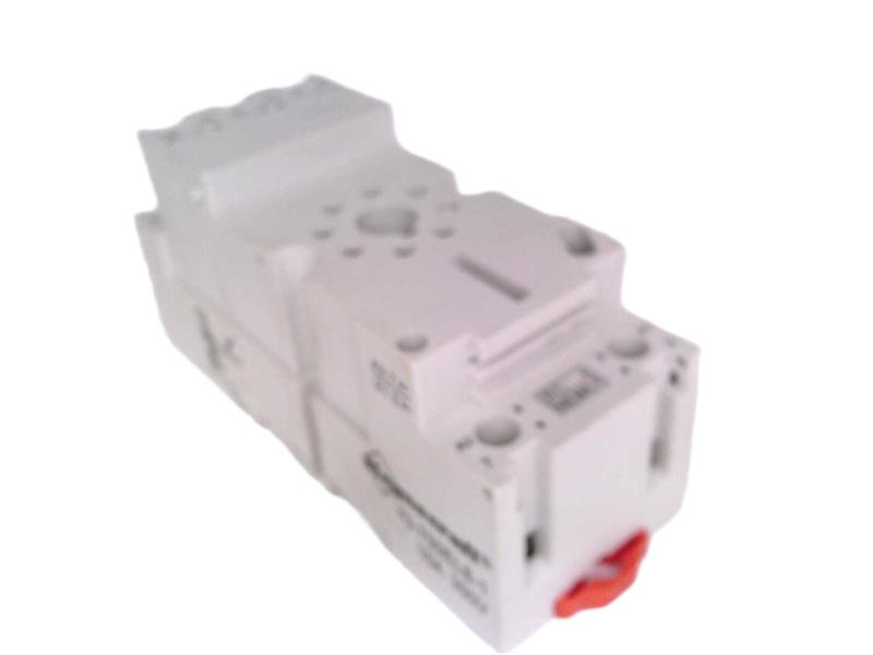 SCHNEIDER ELECTRIC 70-750EL8-1