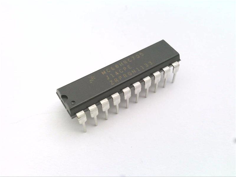 NXP SEMICONDUCTOR MC68HRC705J1ACPE