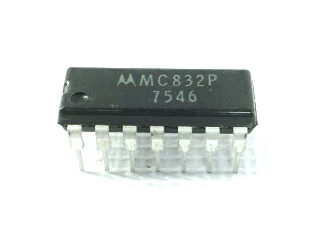 NXP SEMICONDUCTOR MC832P