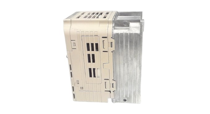 YASKAWA ELECTRIC CIMR-VA2A0004BAA