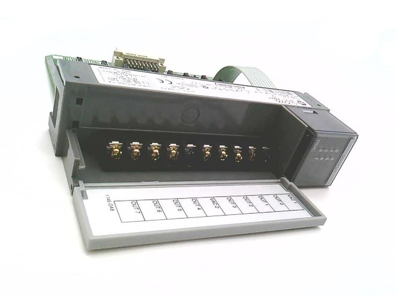 ALLEN BRADLEY 1746-OA8
