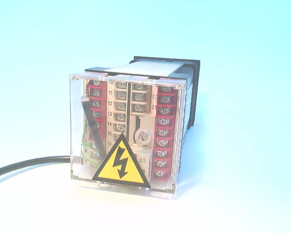 INVENSYS 818P/4MA20/R0V5/NONE/DBE/NONE/M32/96/SN/00/1400/2400/C/S2/N0/E/N/S/N/MN/MN/H/