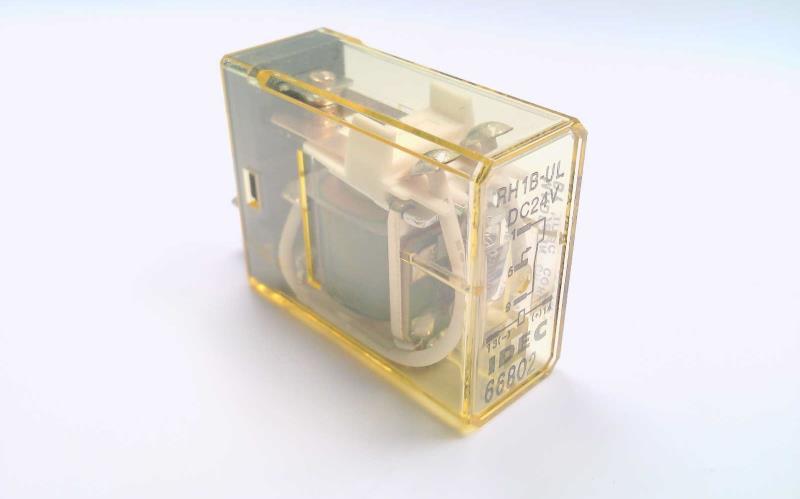 IDEC RH1B-ULDC24V