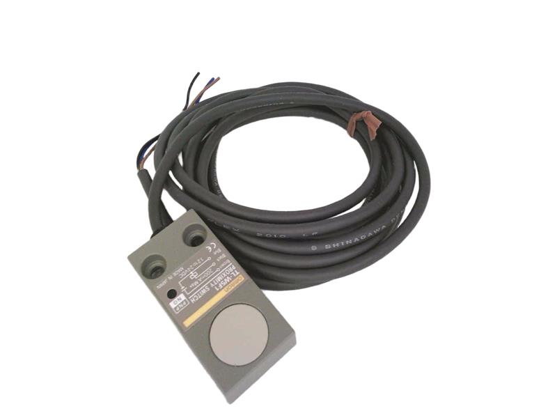 OMRON TL-W5F1