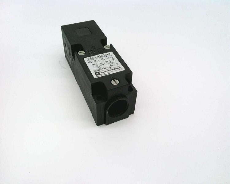 SCHNEIDER ELECTRIC XSC-A150519