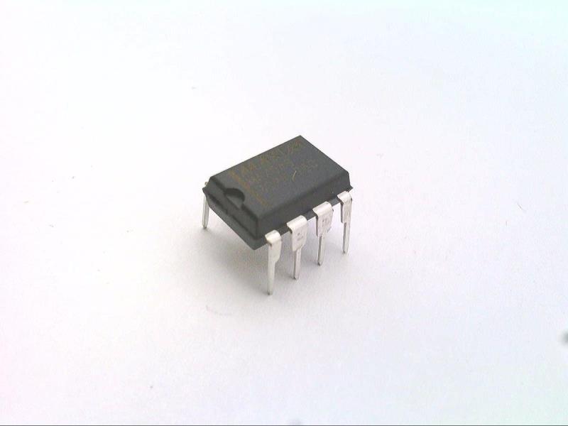 TEXAS INSTRUMENTS SEMI TLE2071CP
