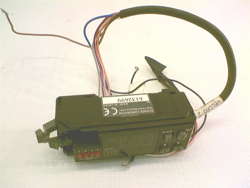 KEYENCE CORP CV-V21AP