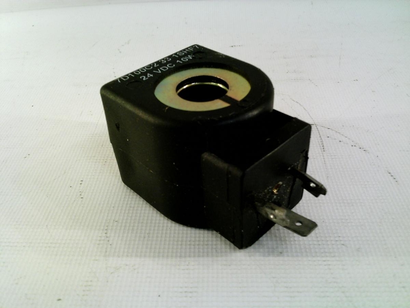 7D100C2-33-1SHF7 by PARKER