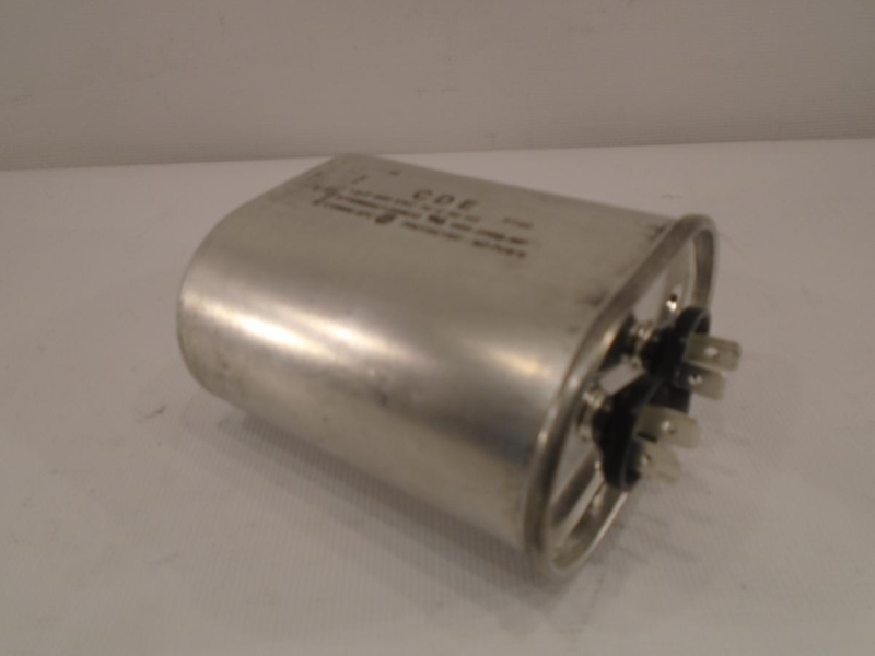 CORNELL DUBILIER KTSM66U126M32