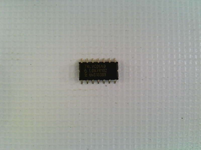 NXP SEMICONDUCTOR 74LVC06AD