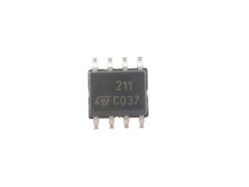 LM211DT by ST MICRO